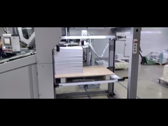 हनोई, वियतनाम में इस पुस्तक मुद्रण कंपनी में स्थापित सीपी पेपर फोल्डिंग मशीन